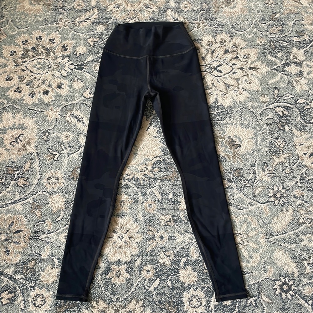 Alo Highwaist vapor legging camo